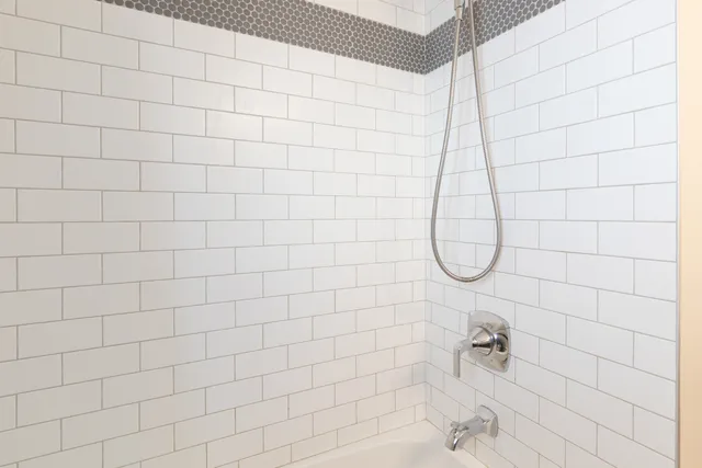 $489,900 | 101 North Pine Street, Mount Prospect, IL 60056