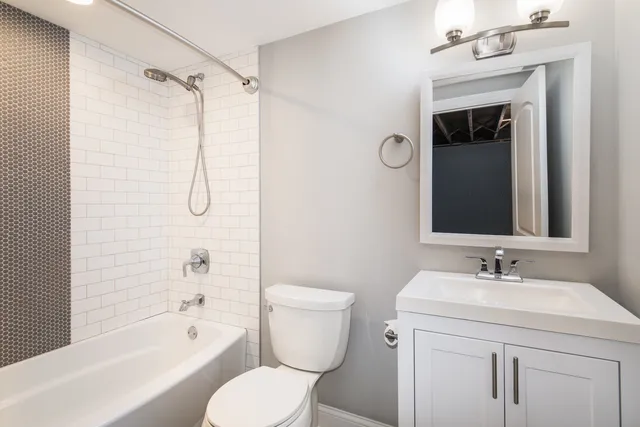 $489,900 | 101 North Pine Street, Mount Prospect, IL 60056