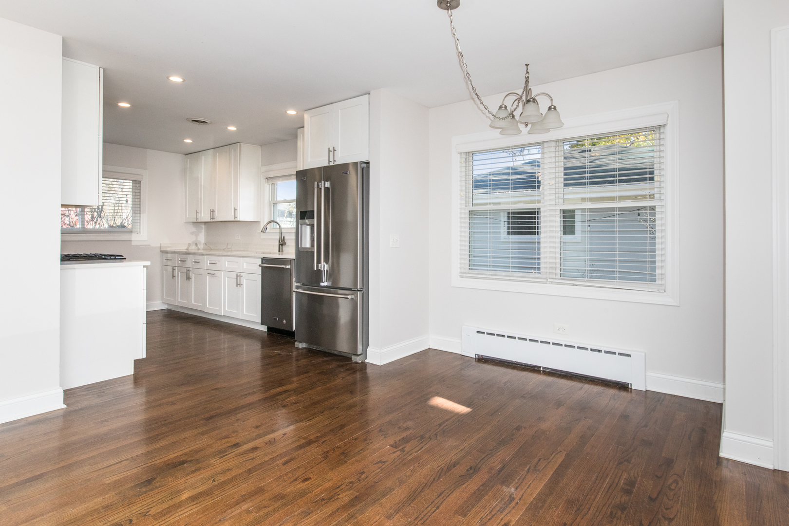 101 North Pine Street Mount Prospect, IL 60056 - Photo 5 of 32