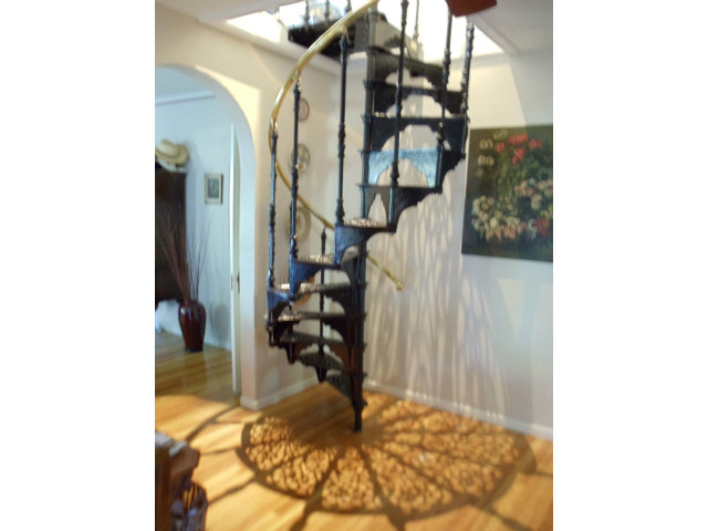 350 Velarde Street Mountain View, CA 94041 - Photo 8 of 24 a view of entryway