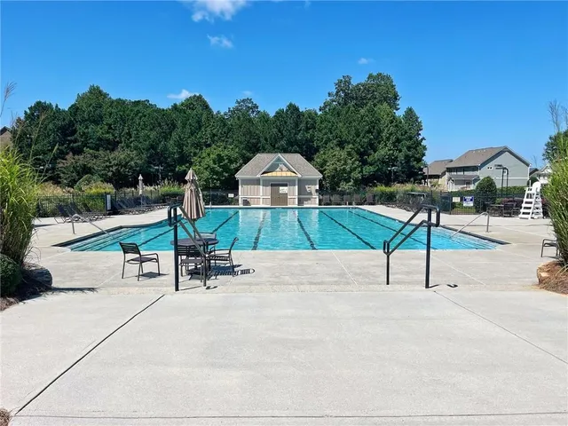 $2,600 | 525 Grove Field Court Northwest, Suwanee, GA 30024