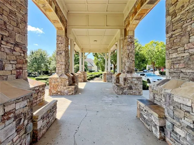 $2,600 | 525 Grove Field Court Northwest, Suwanee, GA 30024