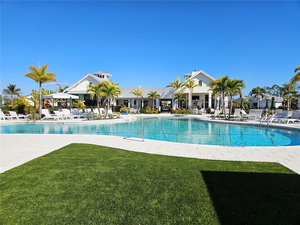 12888 Morning Mist Place Venice, FL 34293 - Photo 3 of 59