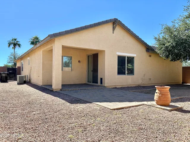 $1,995 | 852 East Runaway Bay Place, Chandler, AZ 85249