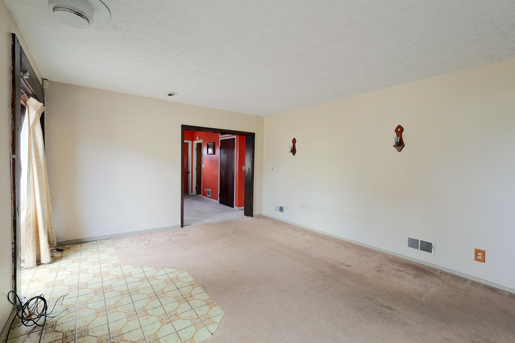 14339 Tuttle Hill Road Milan, MI 48160 - Photo 13 of 36 14339 Tuttle Hill