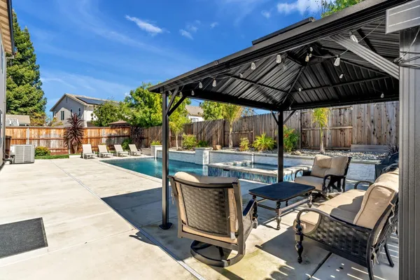 $970,000 | 9700 Glacier Creek Way, Elk Grove, CA 95624
