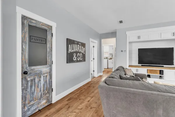 $970,000 | 9700 Glacier Creek Way, Elk Grove, CA 95624