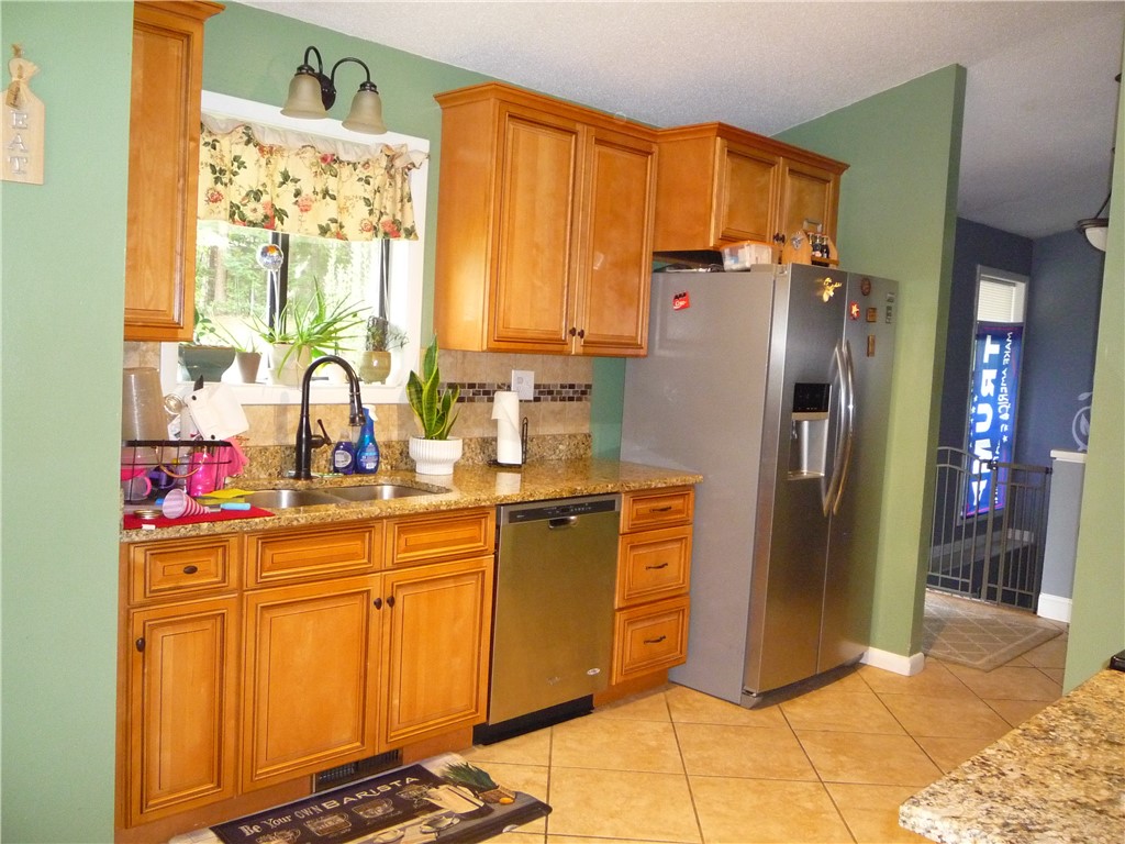 125 Brook Lane Seneca, SC 29672 - Photo 4 of 25