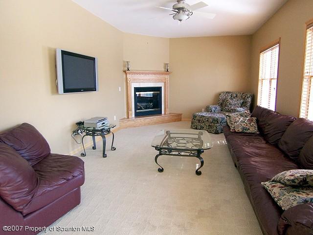 1604 Cherry Street Scranton, PA 18505 - Photo 8 of 9 Gallery Image 8