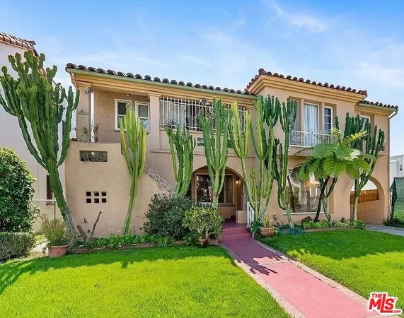 $6,400 | 8230 Blackburn Avenue, Unit 1, Los Angeles, CA 90048