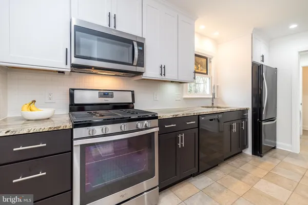 $875,000 | 3645-57 Applebutter Road, Fountainville, PA 18923