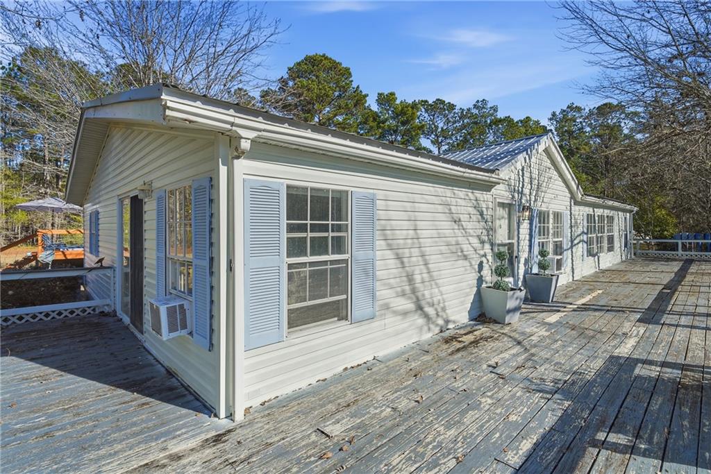 1265 Barfield Road Southwest Townsend, GA 31331 - Photo 4 of 30 a view of a house with a porch