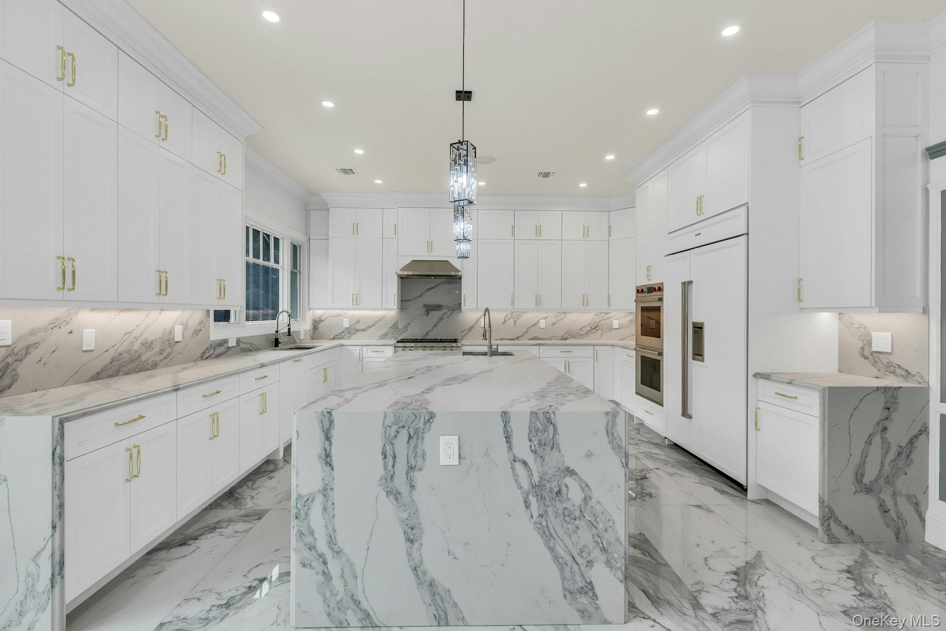 12 Saddle Ridge Road Old Westbury, NY 11568 - Photo 14 of 50
