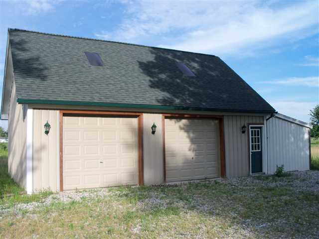 11901-11903 Foley Road Emmett, MI 48022 - Photo 22 of 26 31063727-21.JPG