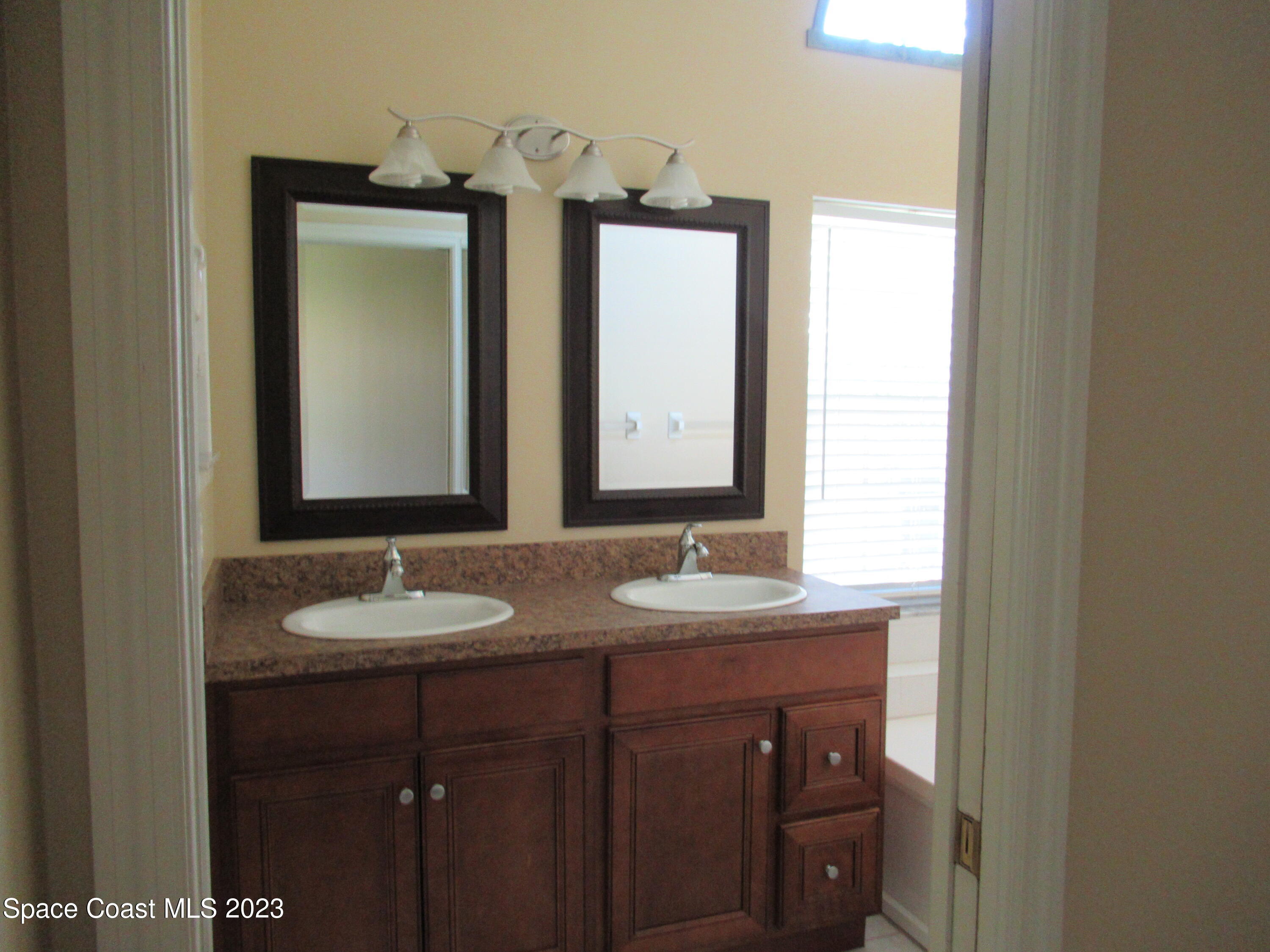 423 Trier Road Northwest Palm Bay, FL 32907 - Photo 14 of 25 IMG_0651
