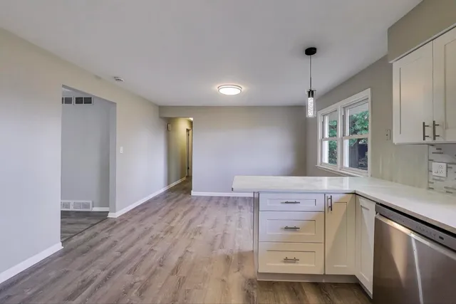 $399,000 | 4735 West 122nd Street, Alsip, IL 60803