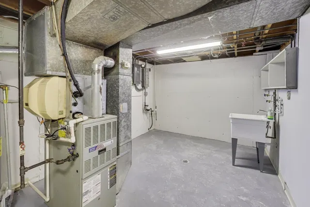 $399,000 | 4735 West 122nd Street, Alsip, IL 60803