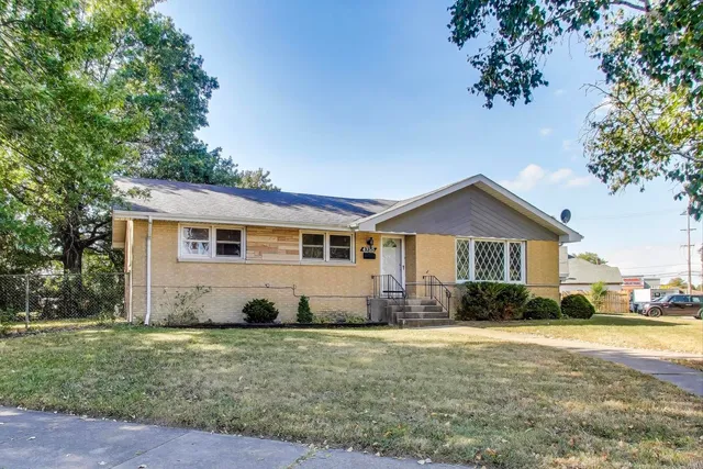 $399,000 | 4735 West 122nd Street, Alsip, IL 60803