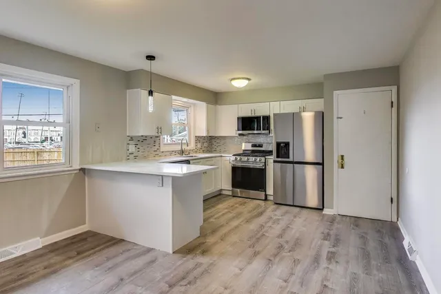 $399,000 | 4735 West 122nd Street, Alsip, IL 60803