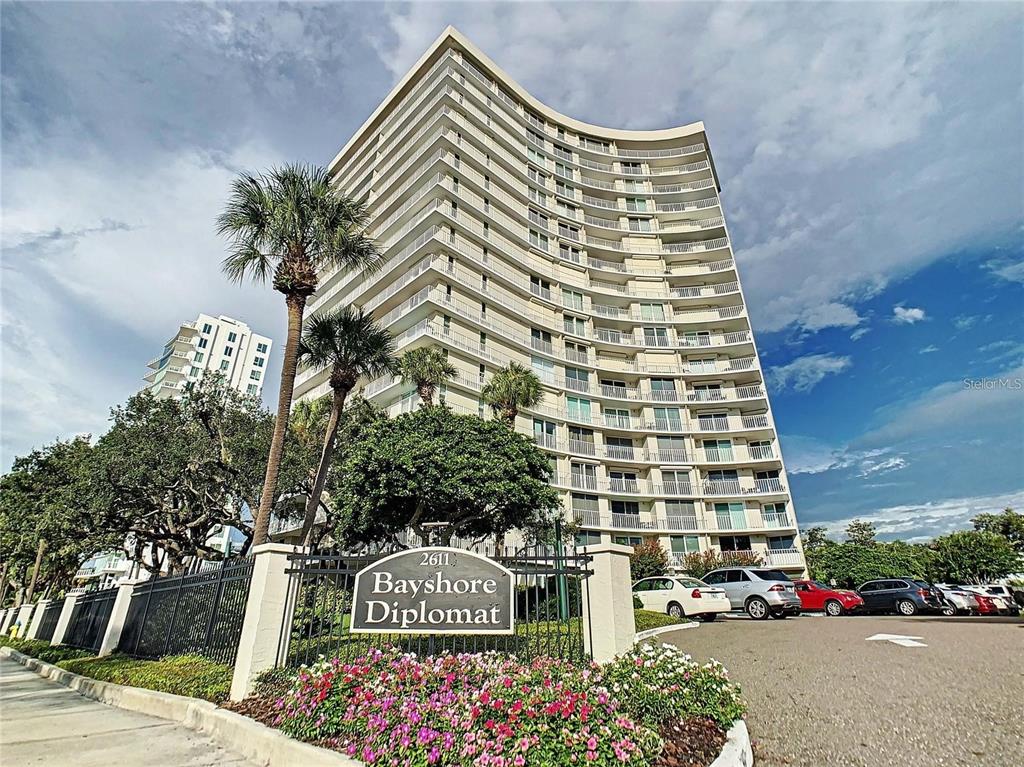 2611 Bayshore Boulevard, Unit 806 Tampa, FL 33629 - Photo 22 of 35 front view of a building
