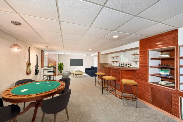 $640,000 | 2135 West Shore Drive, Delafield, WI 53018