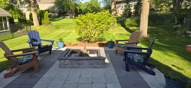 $640,000 | 2135 West Shore Drive, Delafield, WI 53018