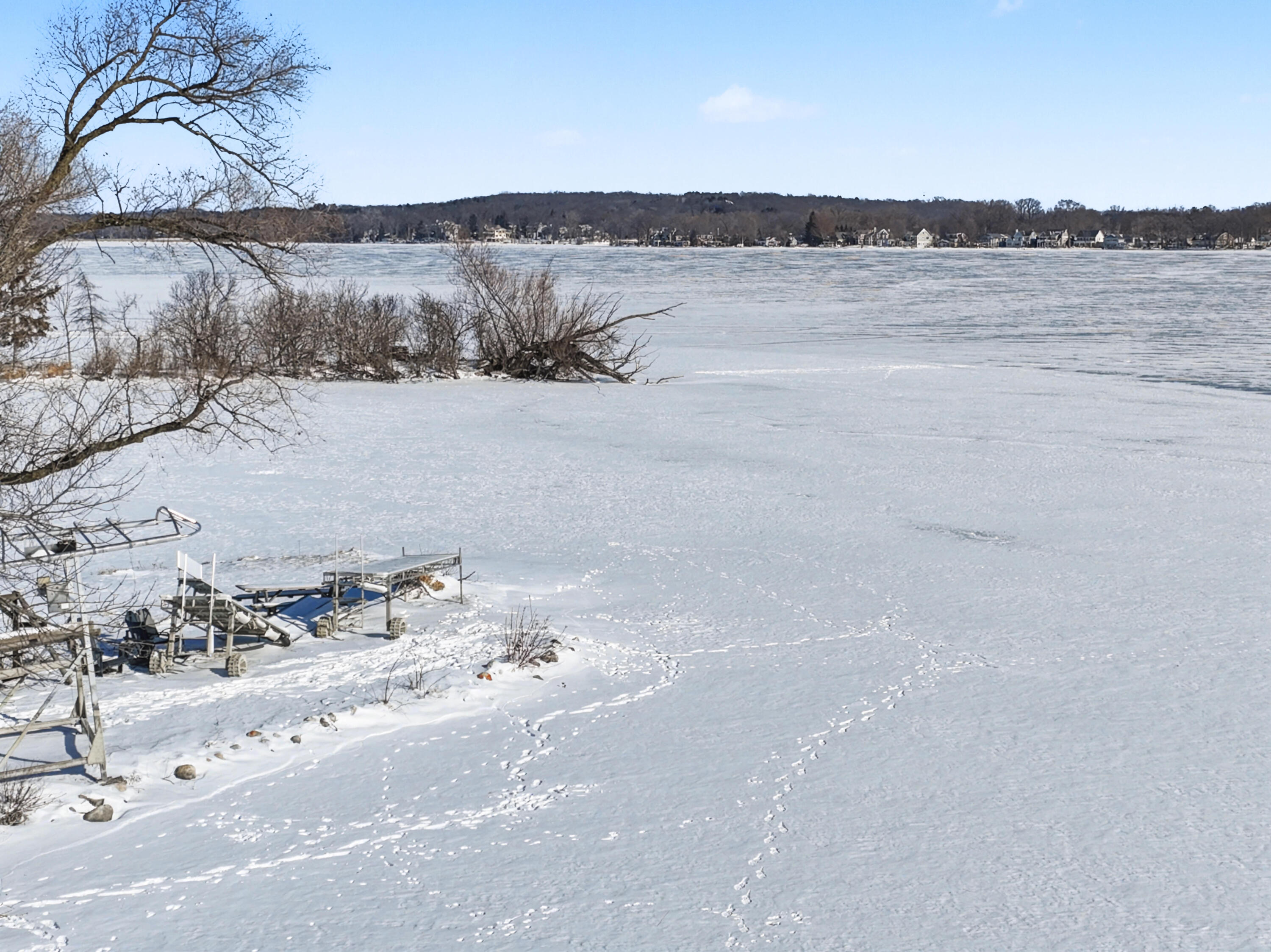 2135 West Shore Drive Delafield, WI 53018 - Photo 40 of 49 Nagawicka Lake