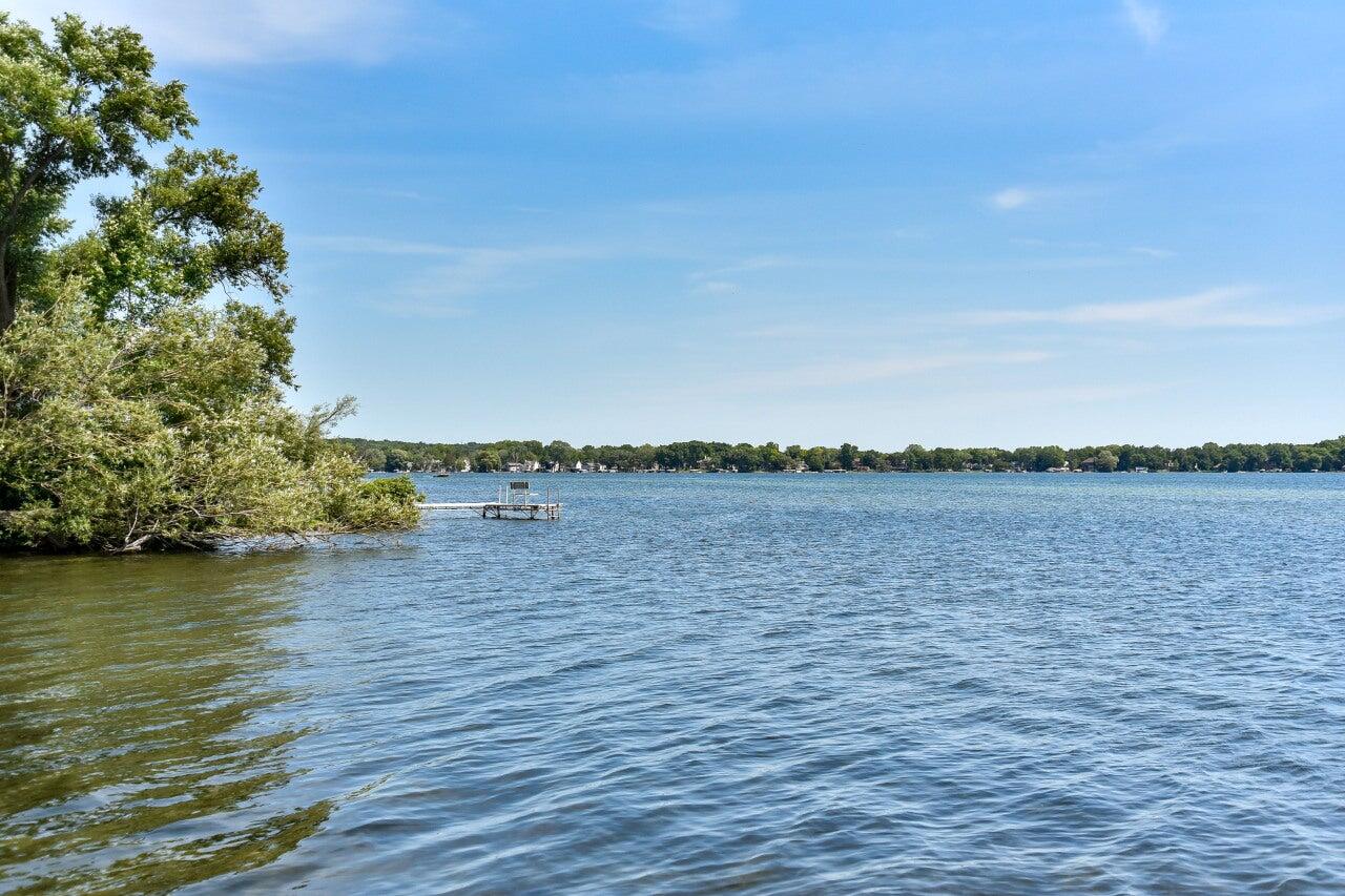 2135 West Shore Drive Delafield, WI 53018 - Photo 43 of 49 Nagawicka Lake