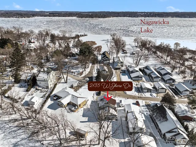 $640,000 | 2135 West Shore Drive, Delafield, WI 53018