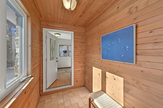 $640,000 | 2135 West Shore Drive, Delafield, WI 53018