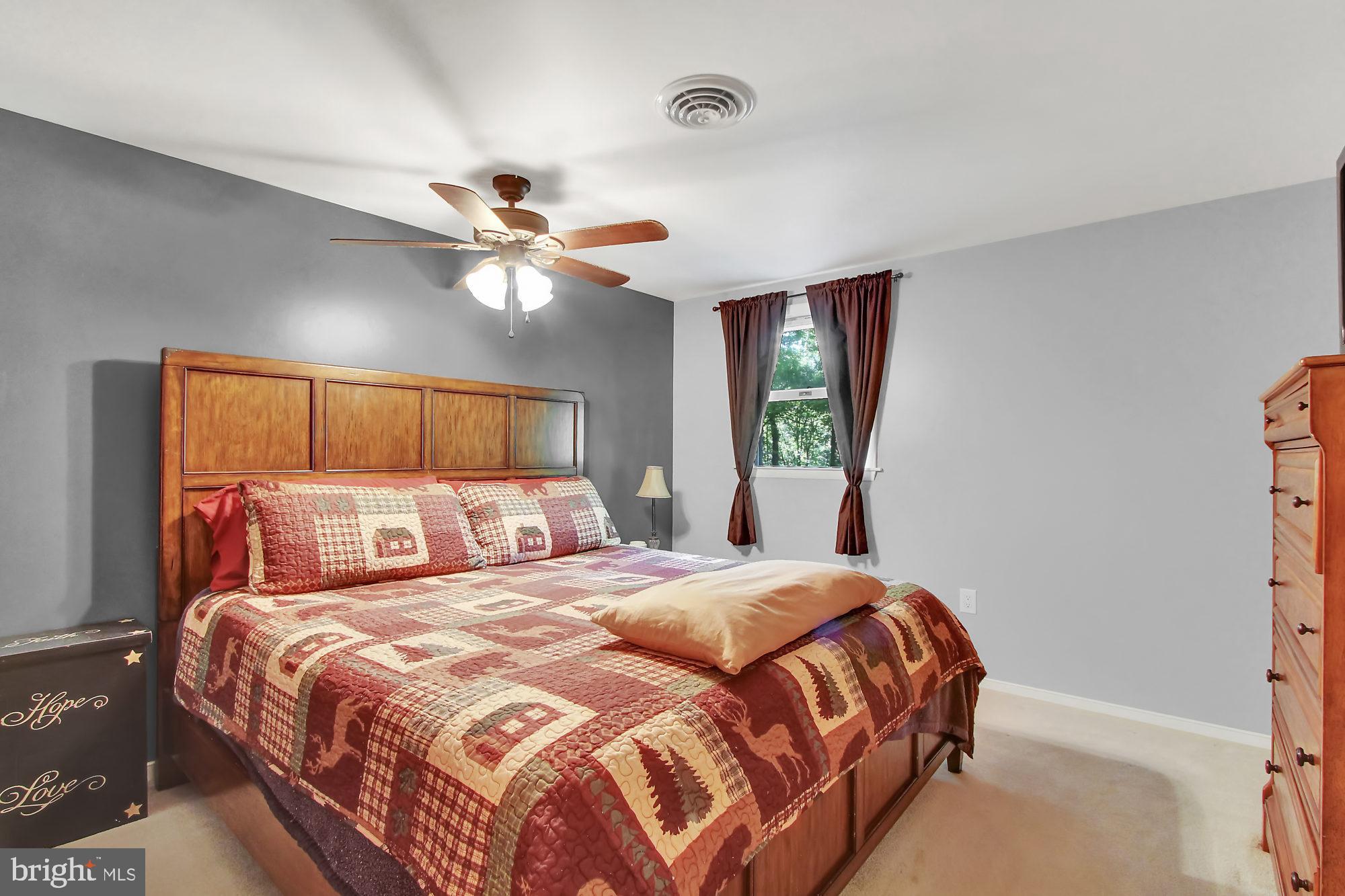 324 Chestnut Hill Road York, PA 17402 - Photo 14 of 36 Gallery Image 14