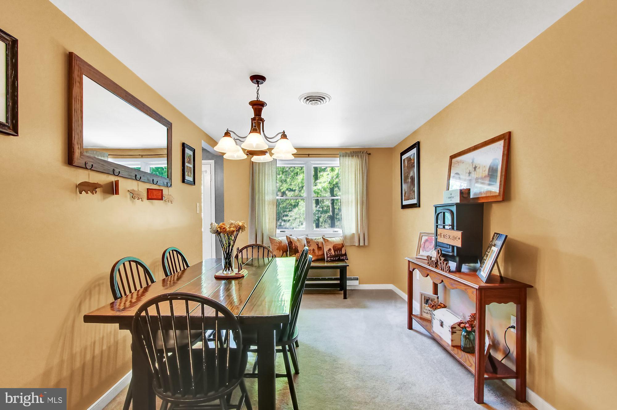 324 Chestnut Hill Road York, PA 17402 - Photo 8 of 36 Gallery Image 8