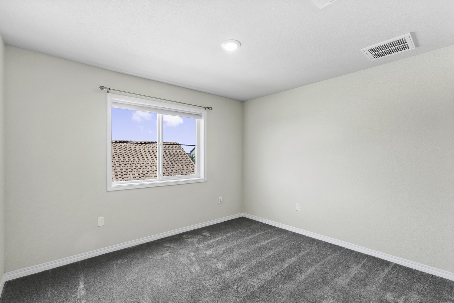 Undisclosed Address Austin, TX 78747 - Photo 18 of 28 an empty room with a window