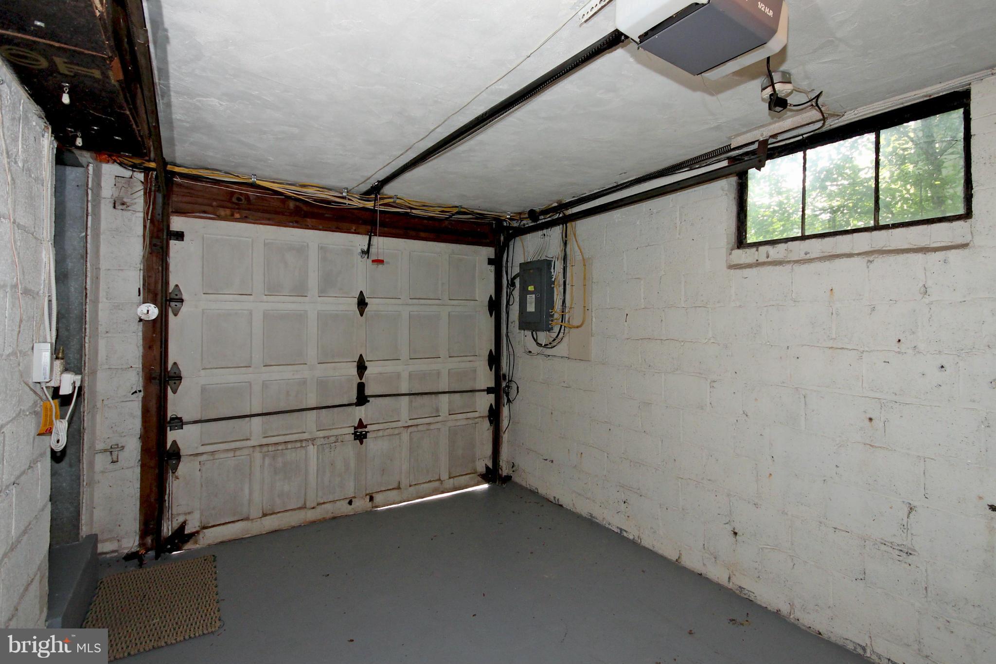 6005 Cobalt Road Bethesda, MD 20816 - Photo 23 of 30 Attached Garage