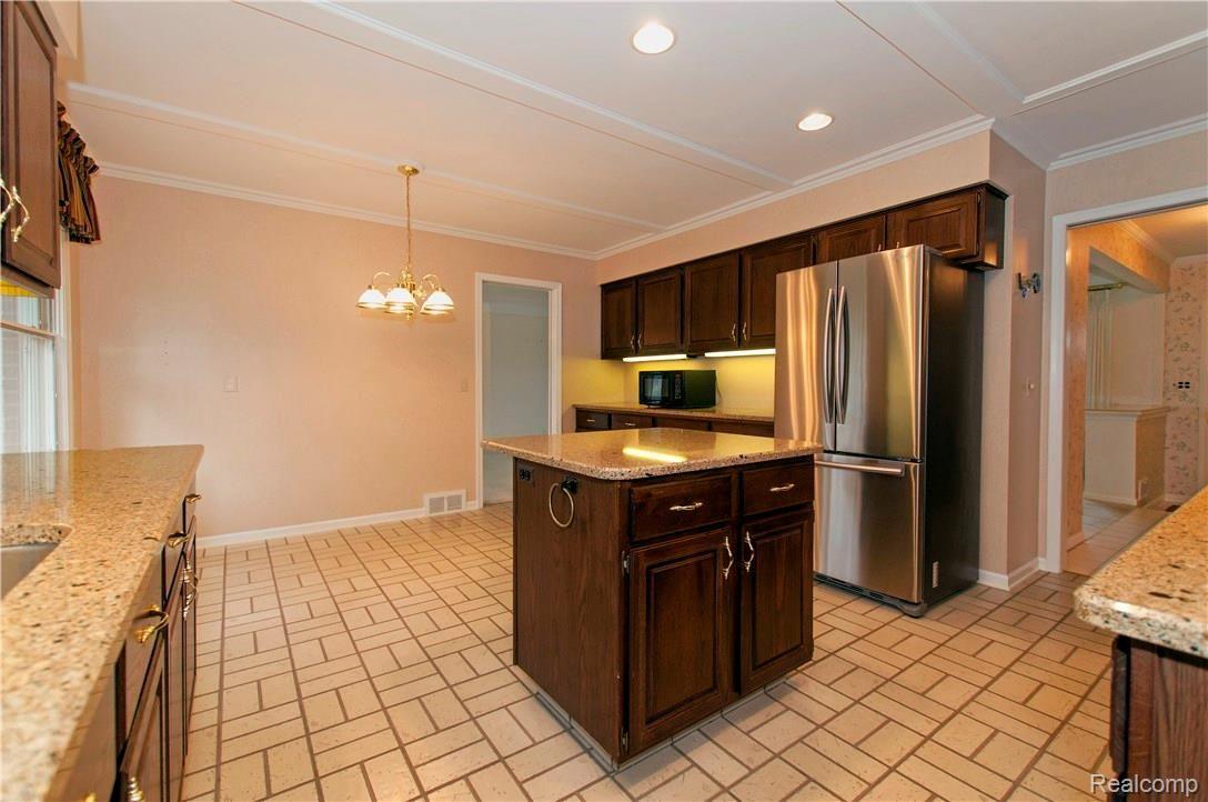 90 Willison Road Grosse Pointe, MI 48236 - Photo 21 of 41 19A.jpg