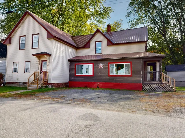 $109,000 | 220 Water Street, Waterville, ME 04901