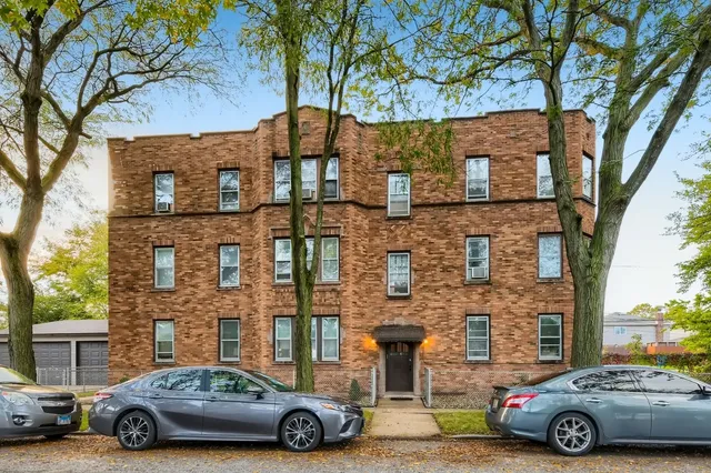 $1,300 | 10904 South Avenue D, Unit 3S, Chicago, IL 60617