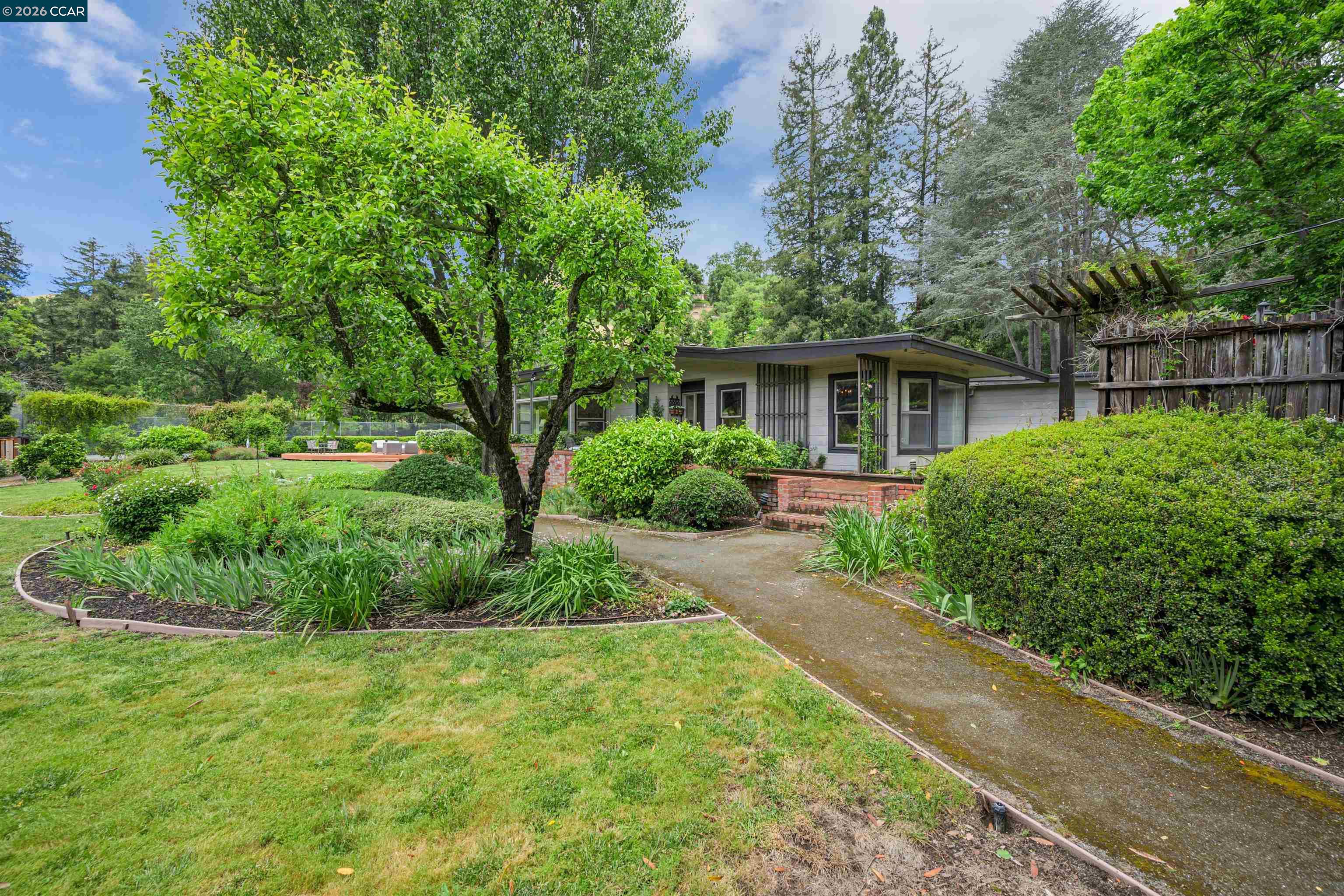 3814 Happy Valley Road Lafayette, CA 94549 - Photo 5 of 56