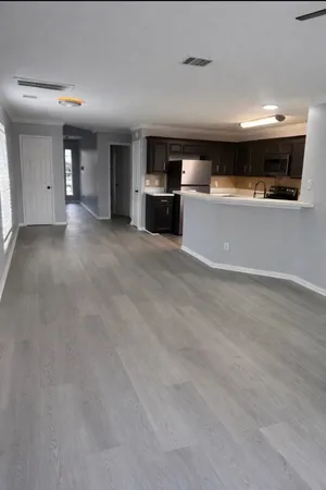 $2,100 | 4640 Knoxville Street, Unit A, Houston, TX 77051