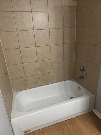 $2,100 | 4640 Knoxville Street, Unit A, Houston, TX 77051