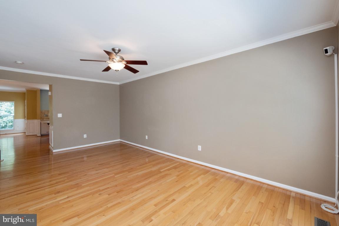 8381 Jovin Circle Springfield, VA 22153 - Photo 18 of 40