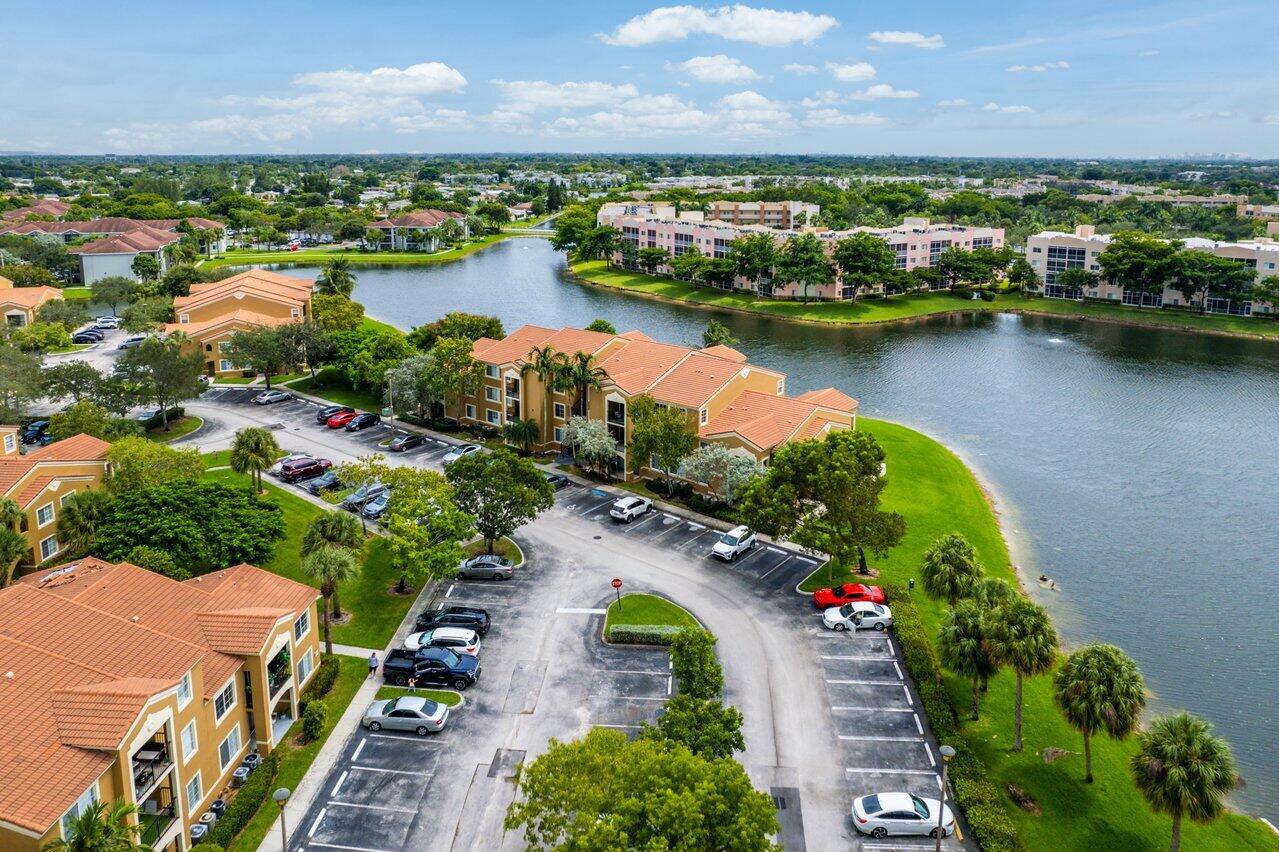 7950 North Nob Hill Road, Unit 206 Tamarac, FL 33321 - Photo 31 of 41 033-7950NorthNobHillRoad-Tamarac-FL-3332