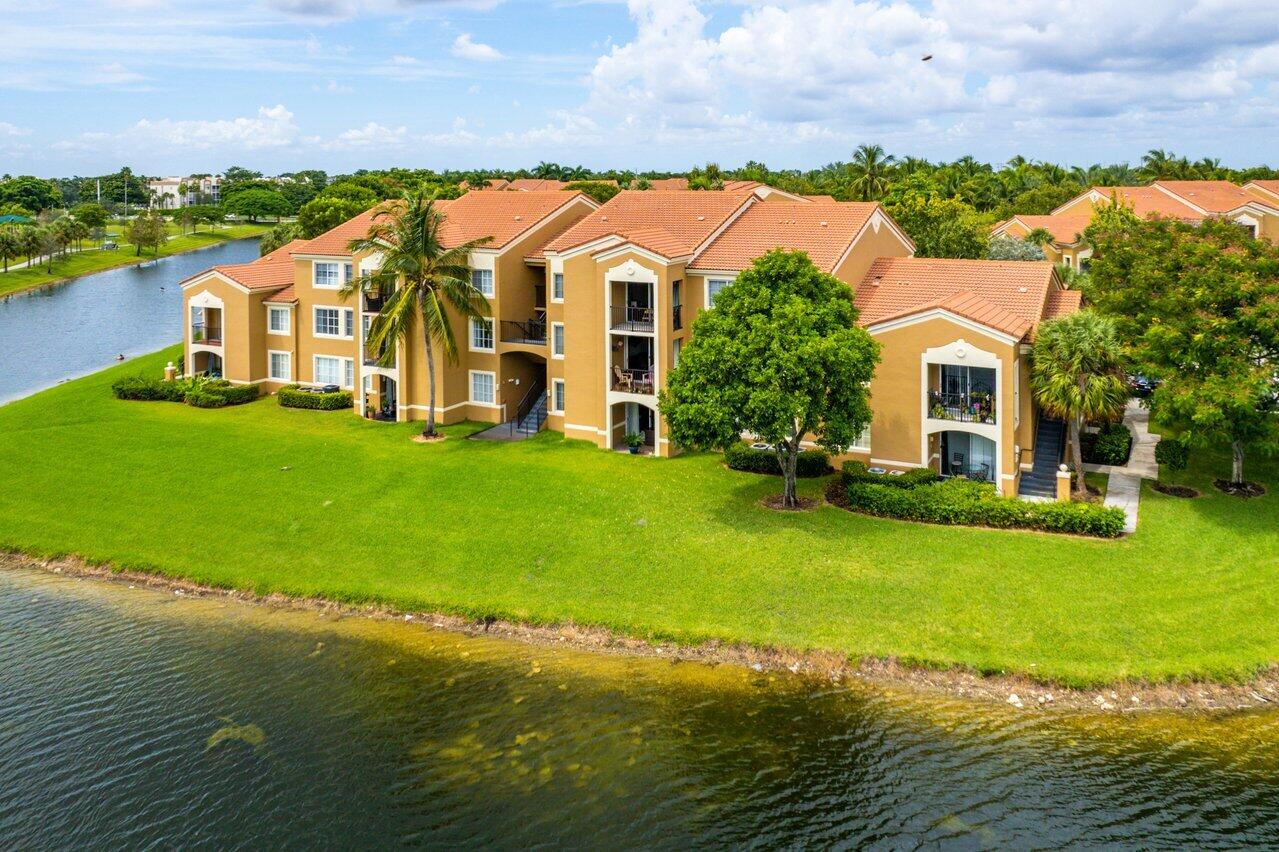 7950 North Nob Hill Road, Unit 206 Tamarac, FL 33321 - Photo 35 of 41 037-7950NorthNobHillRoad-Tamarac-FL-3332