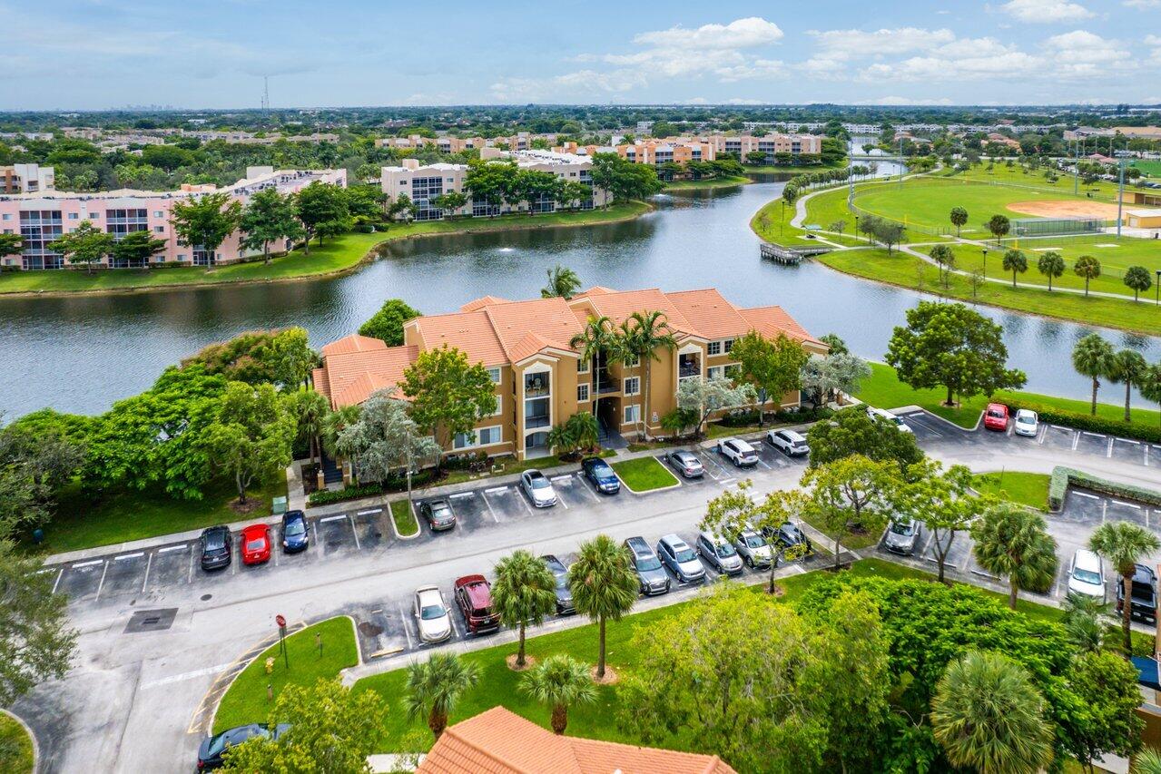 7950 North Nob Hill Road, Unit 206 Tamarac, FL 33321 - Photo 39 of 41 041-7950NorthNobHillRoad-Tamarac-FL-3332