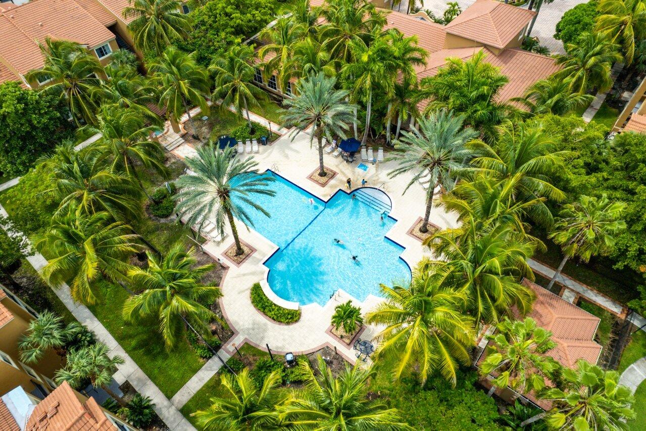 7950 North Nob Hill Road, Unit 206 Tamarac, FL 33321 - Photo 41 of 41 Resort Style Pool