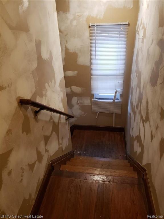 8111 Rolyat Street Detroit, MI 48234 - Photo 13 of 17