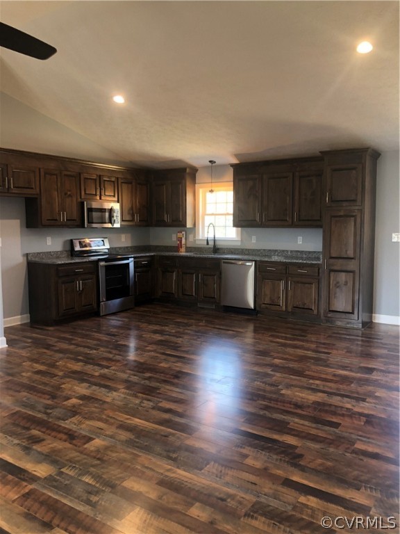 571 Eastern View Road Dunnsville, VA 22454 - Photo 6 of 14 Gallery Image 6