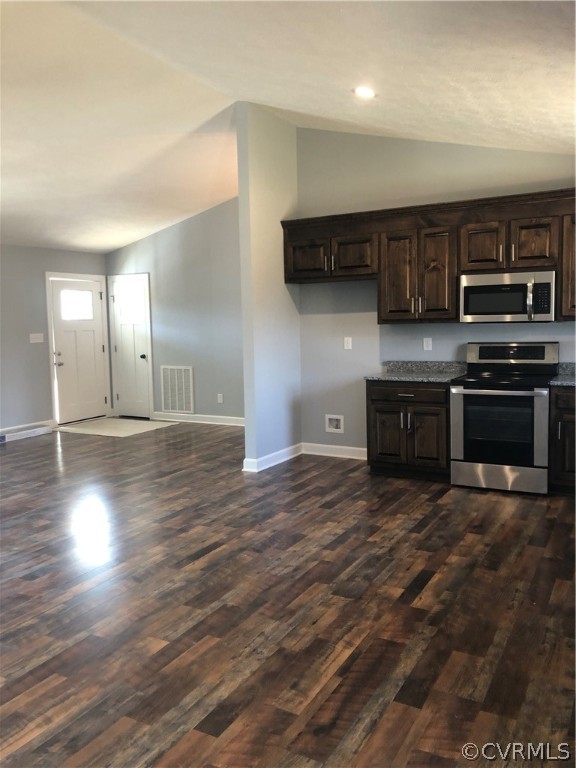 571 Eastern View Road Dunnsville, VA 22454 - Photo 8 of 14 Gallery Image 8
