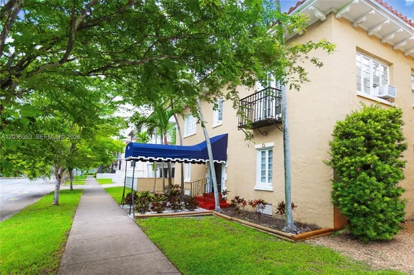 $1,650 | 124 Mendoza Avenue, Unit 1A, Coral Gables, FL 33134