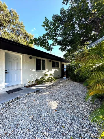 $2,250 | 111 Northwest 7th Avenue, Unit 1, Dania Beach, FL 33004